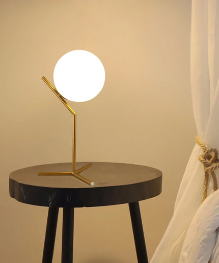 Table Lamp IC
