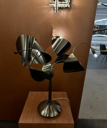 Table lamp LEFEAS by Rodesigne