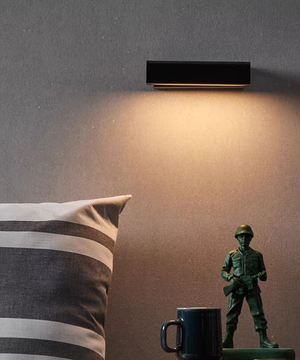 Wall Sconce METRENA