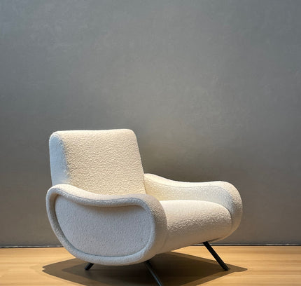 Armchair RIVA in cream bouclé by RODESIGNE