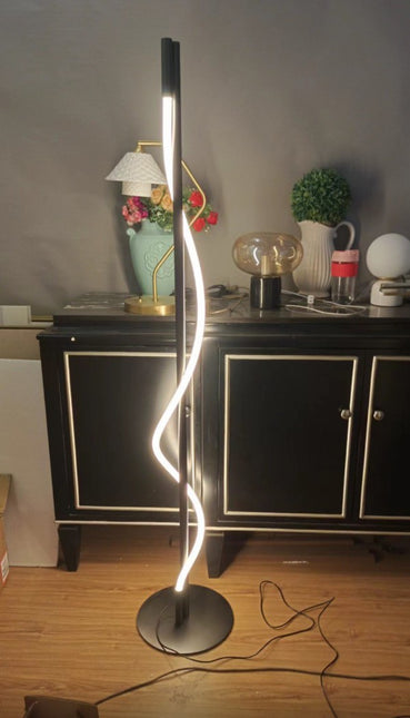 Floor Lamp TRACER TWISTED — designer floor lamp by RODESIGNE
