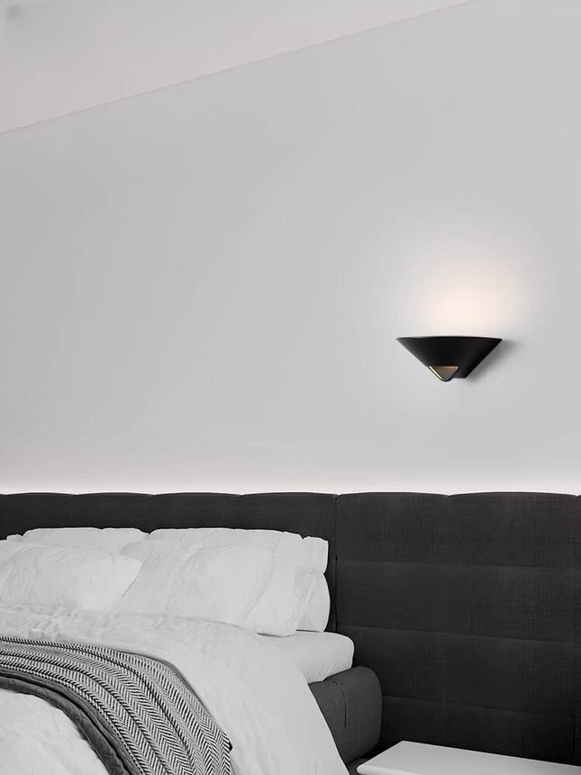 Wall Sconce TILMAN