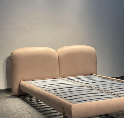 Bed CURVO by Rodesigne