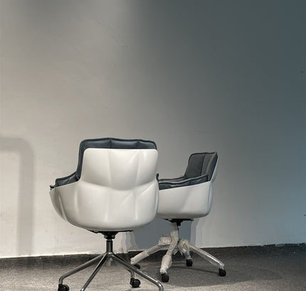 Office chair STUDIO by Rodesigne