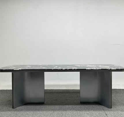 Dining table PIETRA by Rodesigne