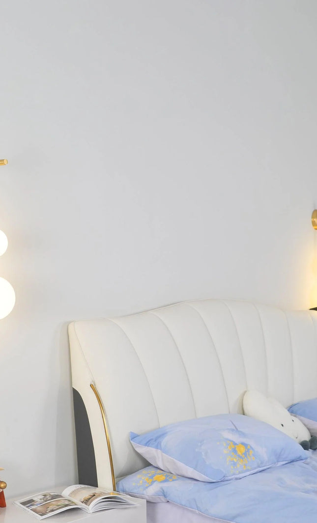 Wall lamp (Sconce) GLOBO VERTICAL by Rodesigne
