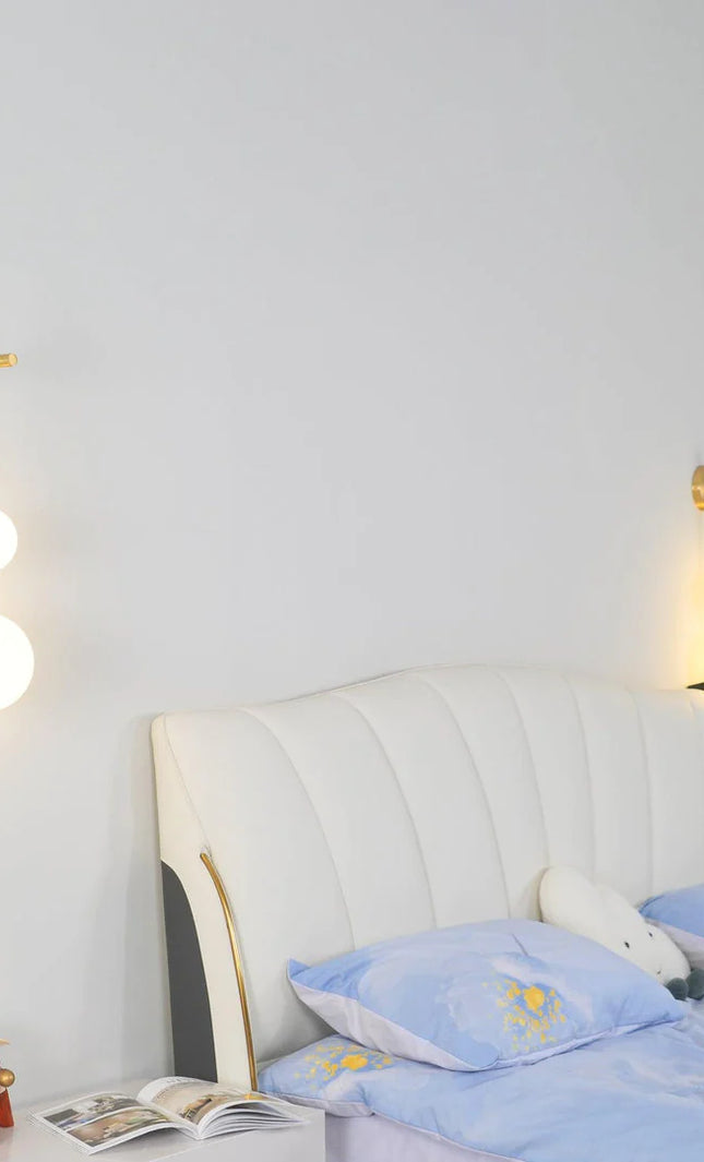Wall lamp (Sconce) GLOBO VERTICAL by Rodesigne