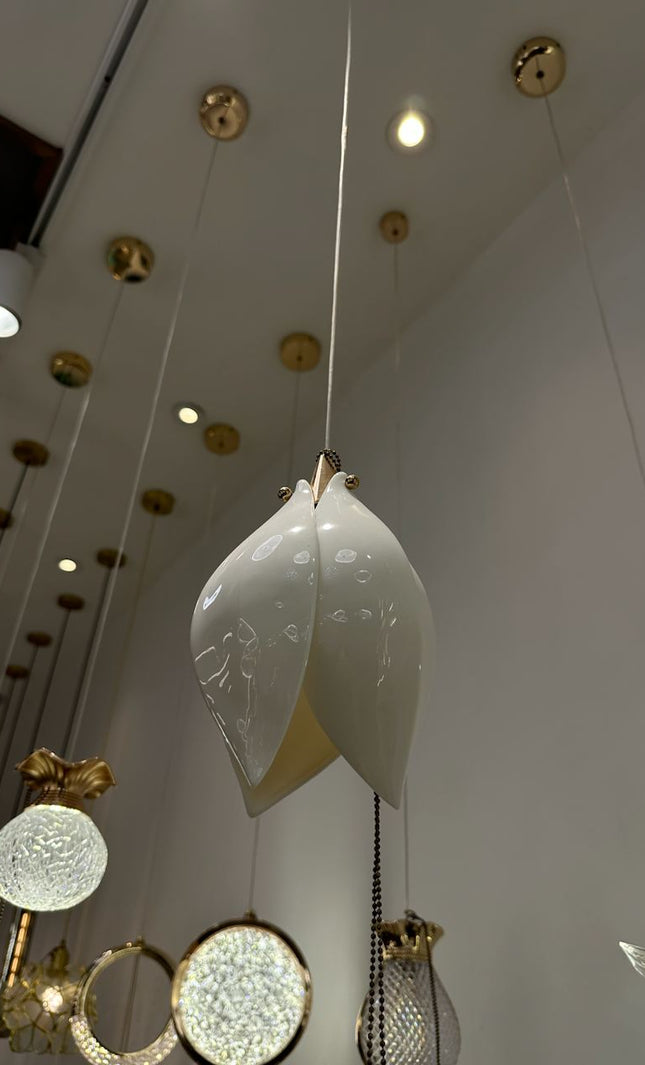 Pendant lamp MAGNOLIA FLOWER by Rodesigne