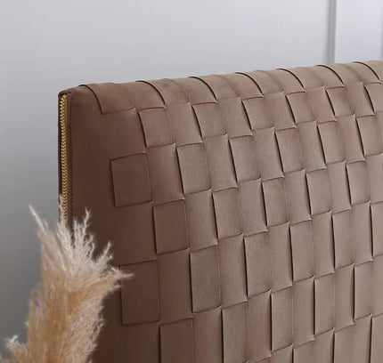 Bed YOLAND — designer bed, custom furniture by RODESIGNE