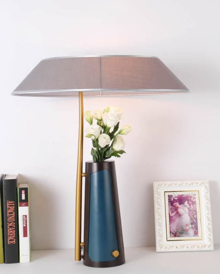 Table lamp FLOR by Rodesigne