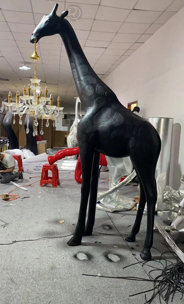 Floor lamp GIRAFFE WITH LOVE by Rodesigne