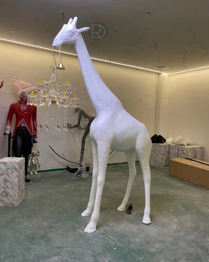 Floor lamp GIRAFFE WITH LOVE by Rodesigne