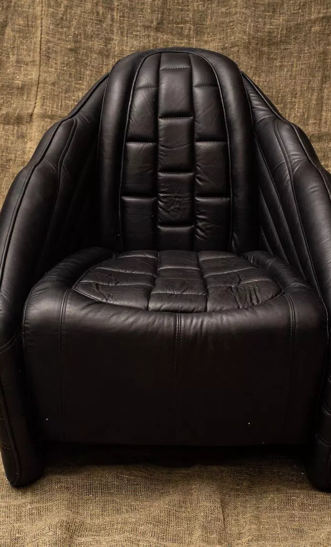 FUTURU chair by Rodesigne