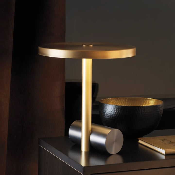 Table lamp GOYO by Rodesigne