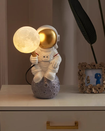 ASTROUNATA table lamp by Rodesigne