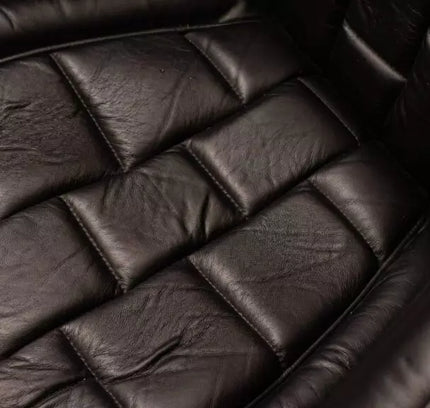 FUTURU chair by Rodesigne — designer chair, custom furniture by RODESIGNE